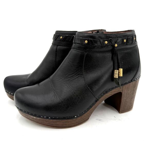 Dansko Women's Black Leather Dabney Wedge Boots Size 36 / 6 - Picture 2 of 7